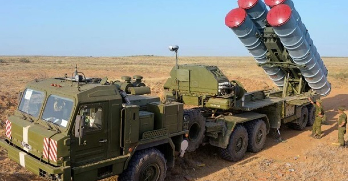 Turecko se nezřekne ruského protiraketového systému, USA hrozí nedodat letouny F-35