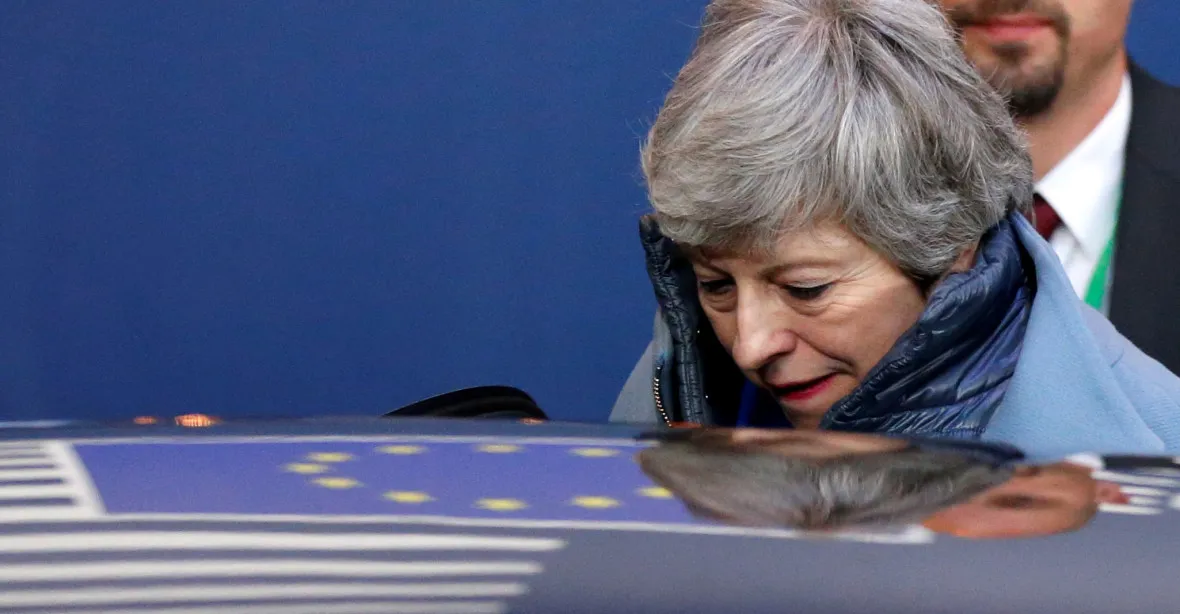 Kompromis nekonečného nočního summitu. Británie má opustit EU do konce října