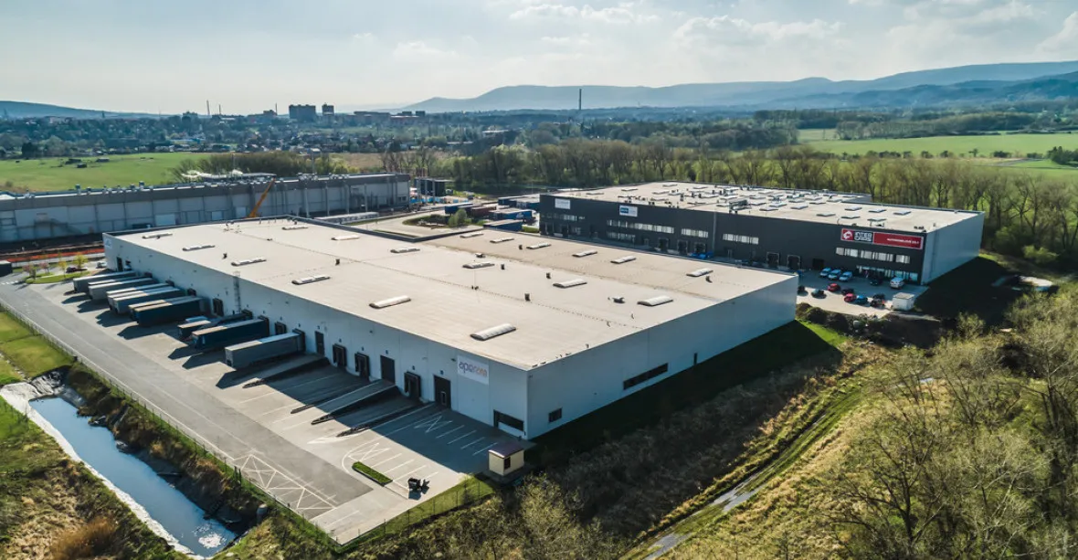 Americká TPG koupila české sklady a továrny za 2,4 mld. Kč