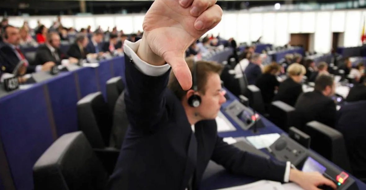 Čeští europoslanci jsou druzí nejvlivnější, říká bruselská analýza