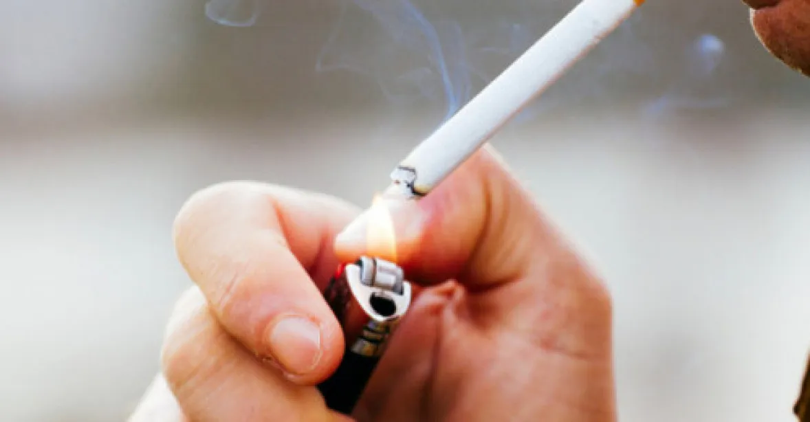 Kuřáci si připlatí. Vláda schválila návrh na vyšší zdanění tabáku, lihu a hazardu