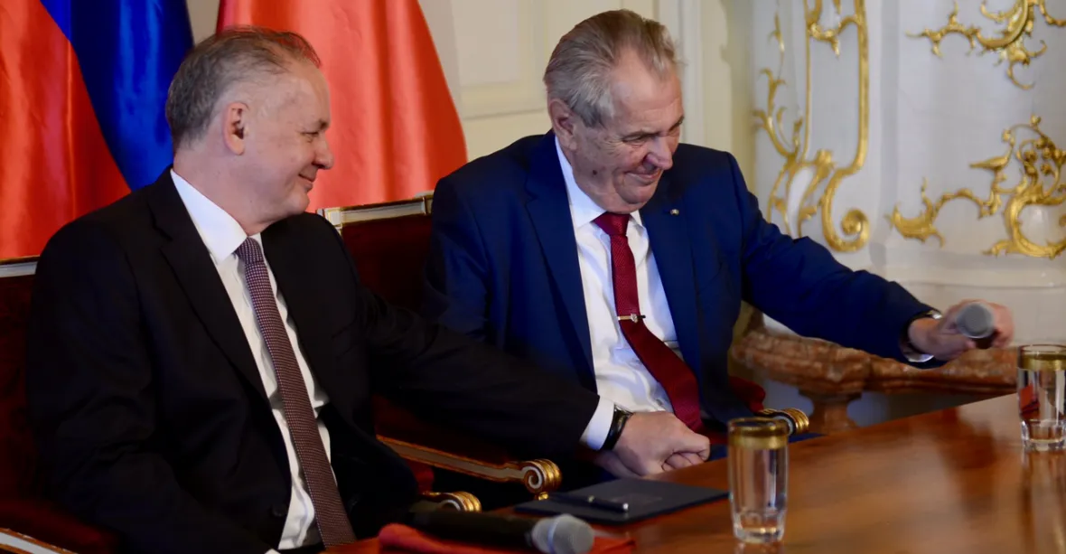 VIDEO: „Budeš mi chybět, Andreji.“ Zeman se loučil s Kiskou, v EU podpoří Šefčoviče