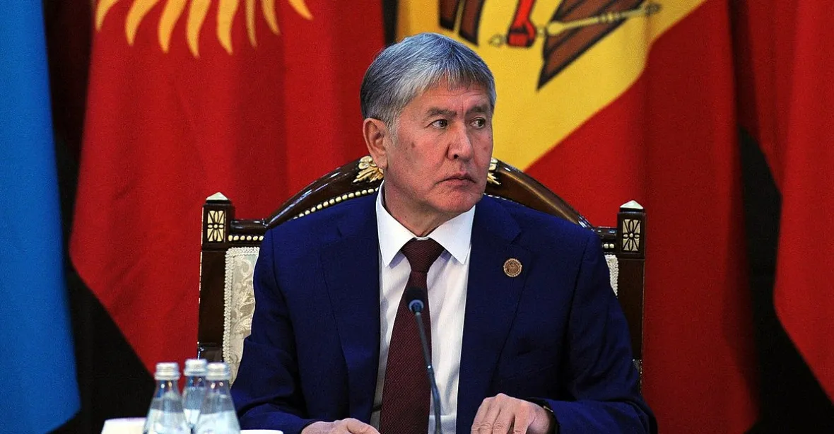 Bývalý kyrgyzský prezident Atambajev je ve vazbě, čelí obvinění z korupce