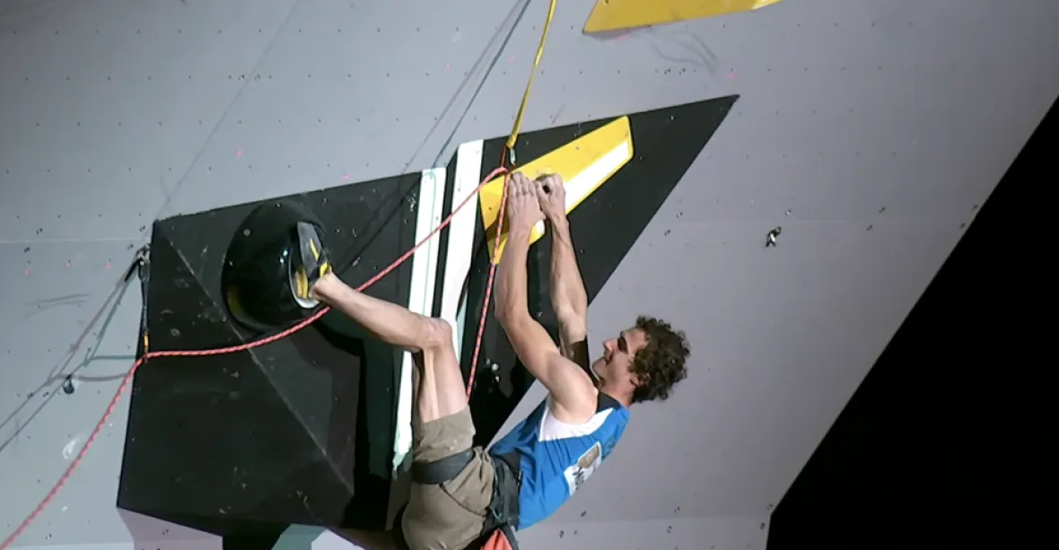 VIDEO: Adam Ondra mistrem světa, zvítězil v lezení na obtížnost