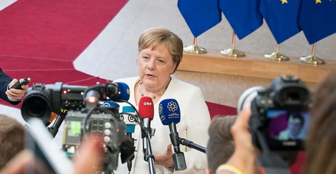 Merkelová se chce brzy sejít s Johnsonem. Má s ním mluvit o brexitu