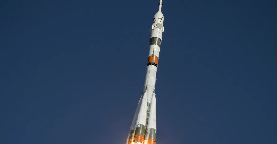 Ruské lodi Sojuz s robotem Fjodorem se nepodařilo připojit k ISS