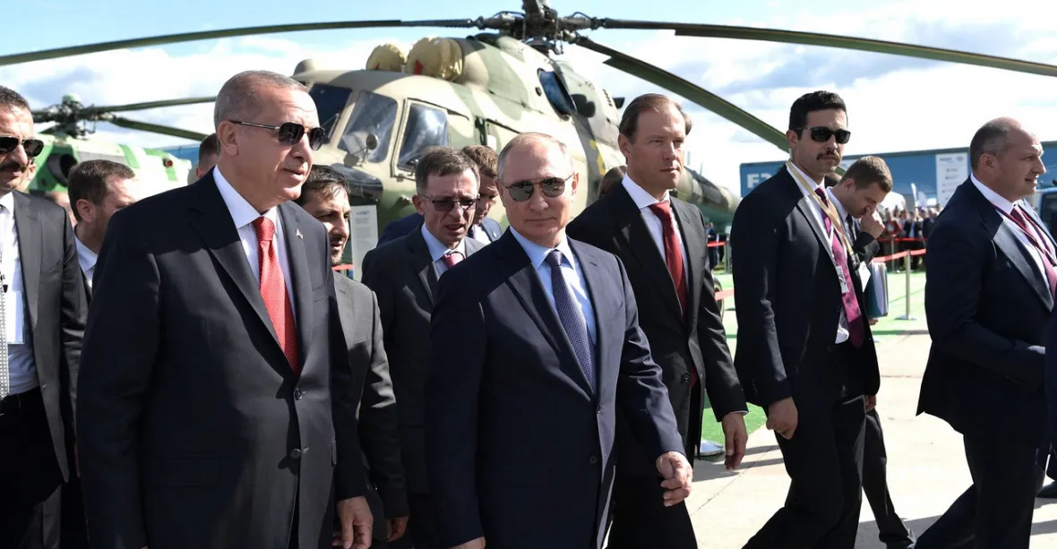 Putin a Erdogan na letecké show, mohli by společně vyrábět letouny. Sýrie má zůstat sjednocená