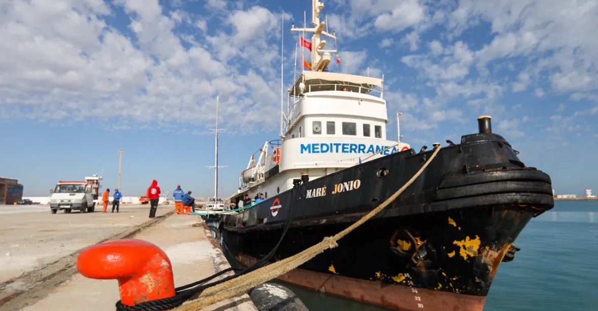 V Itálii zabavili loď Mare Jonio, která patří organizaci zachraňující migranty