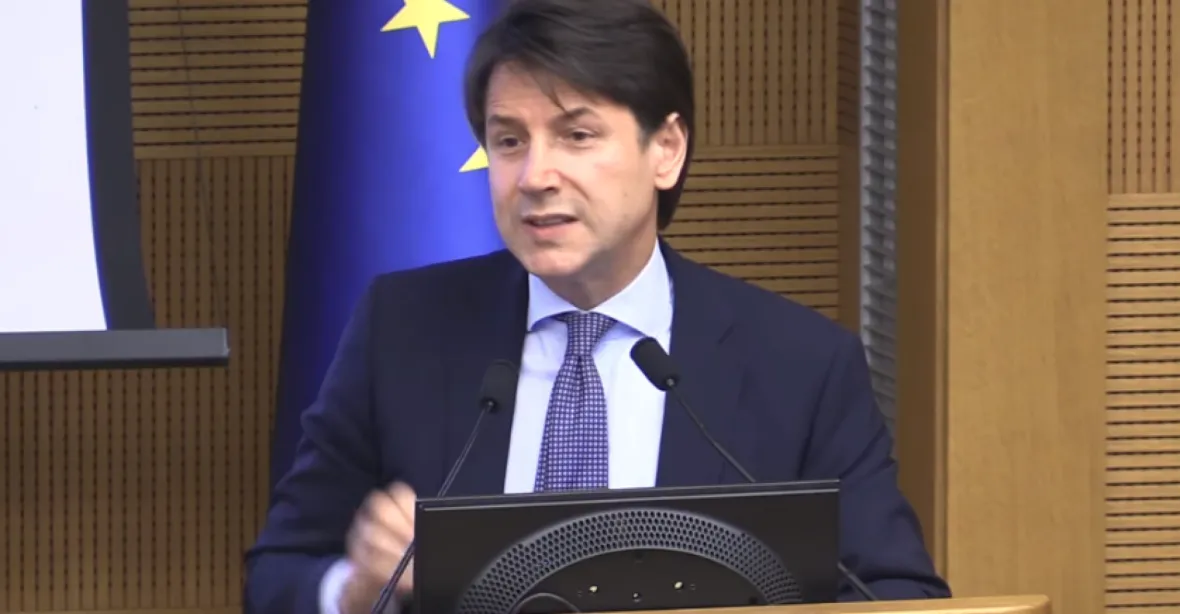 Nová vláda premiéra Conteho získala důvěru i v italském Senátu