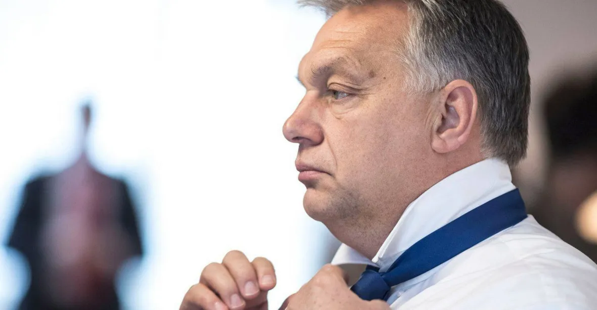 Pokud by k nám Turecko pustilo uprchlíky, museli bychom použít sílu, říká Orbán