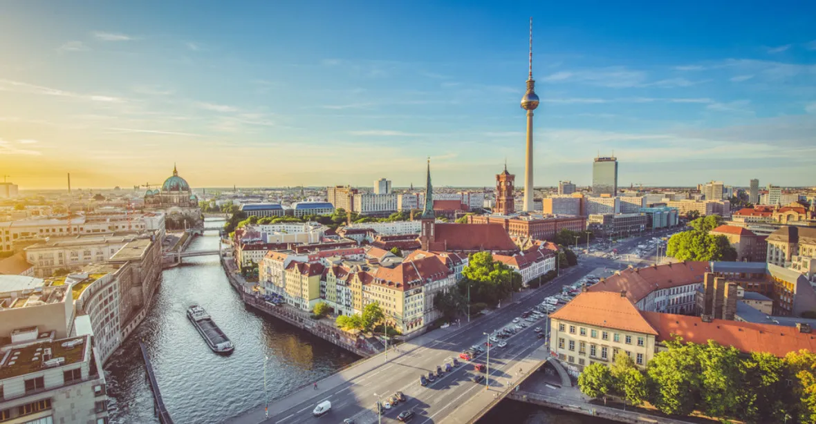 Berlín bojuje proti předraženému bydlení. Radnice schválila strop nájemného na pět let