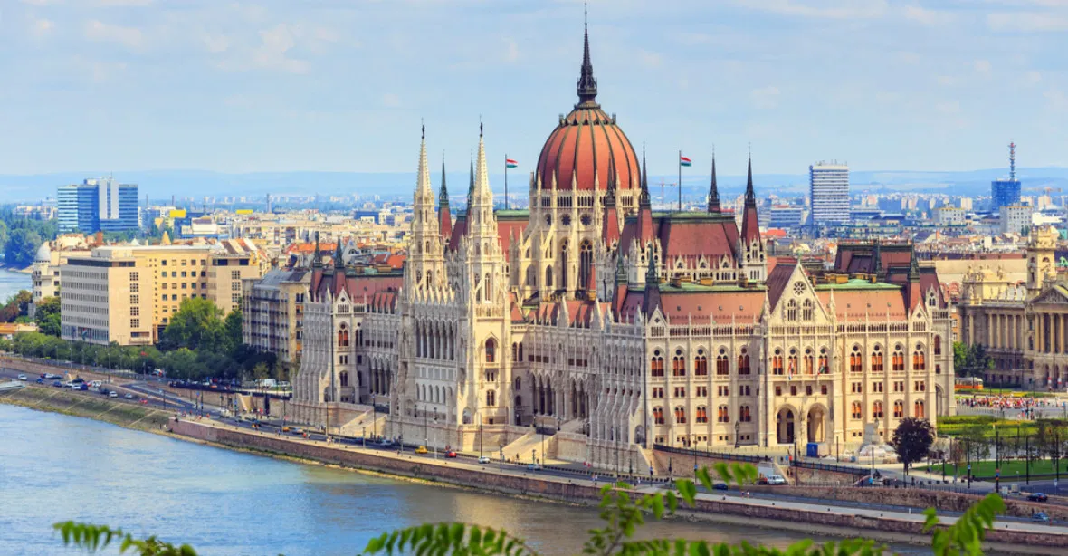 Stav klimatické nouze vyhlásila už i Budapešť