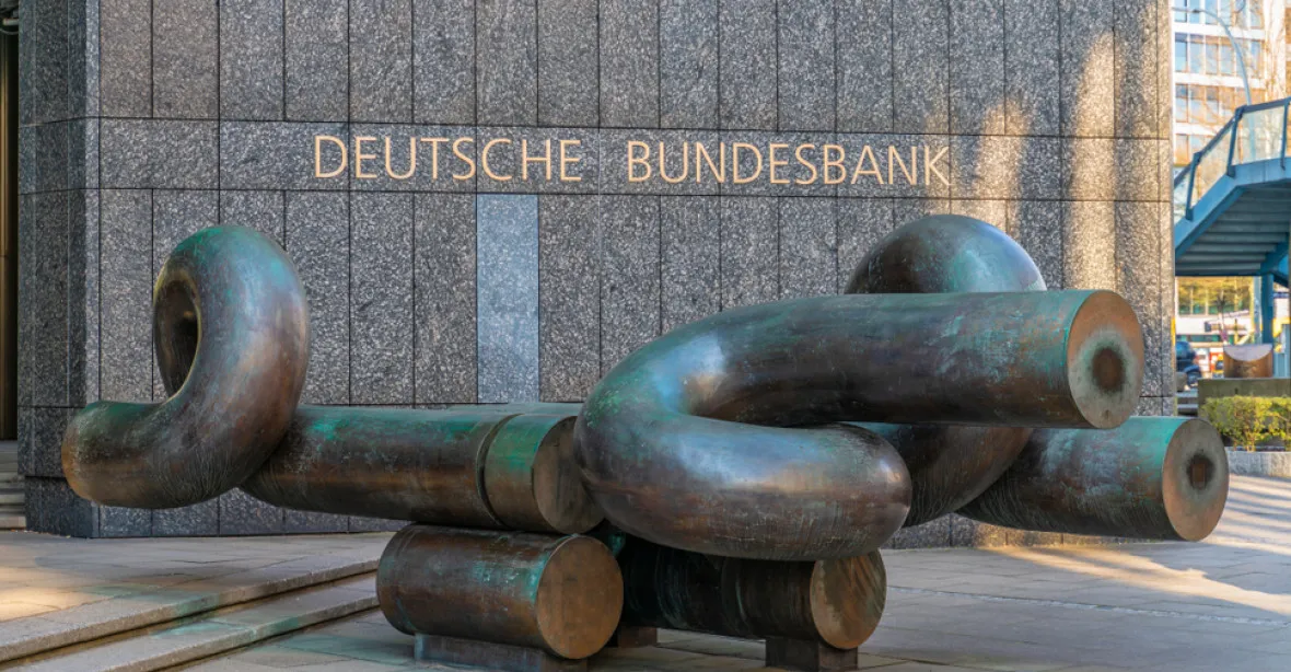 Znepokojení z Německa roste. Před bankami varuje tamní centrální banka i agentura Moody’s