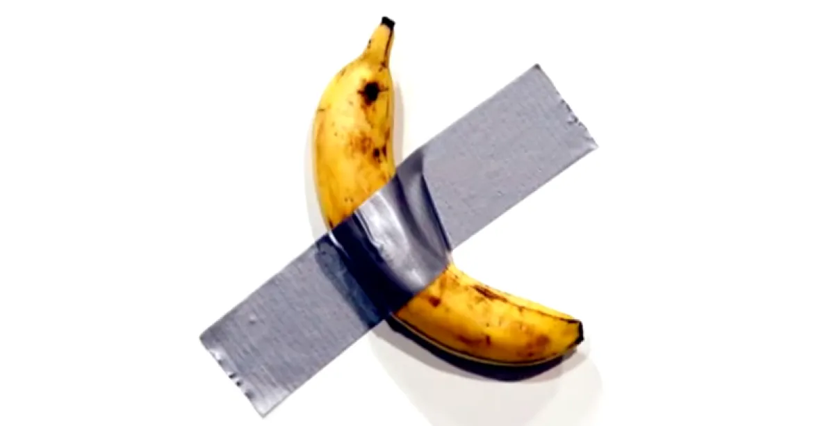 Banán přilepený izolepou se prodal za 3 miliony, návštěvník výstavy ho snědl