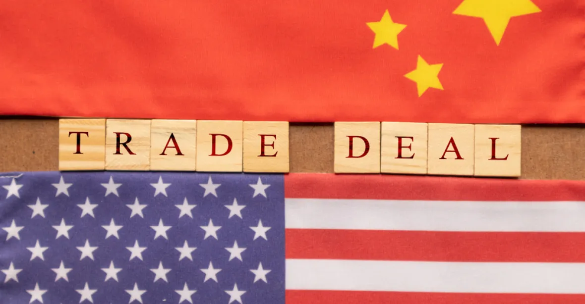 USA zrušily chystaná cla na čínské zboží. Země se dohodly na první fázi obchodní dohody