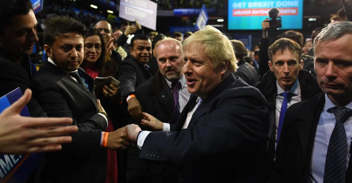 Premiér Johnson slíbil na severovýchodě země vrátit Britům národní sebedůvěru