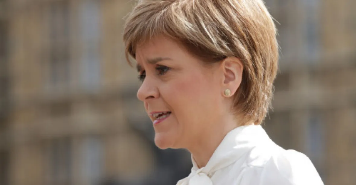 Sturgeonová potvrdila, že bude trvat na referendu o skotské nezávislosti