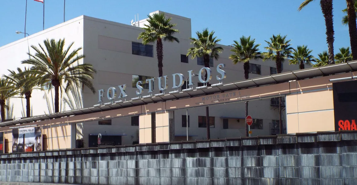 Legendární studio 20th Century Fox mění své jméno. Fox musí zmizet