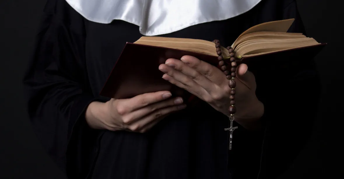Za pokles počtu jeptišek může i sexuální zneužívání, napsal vatikánský dámský časopis