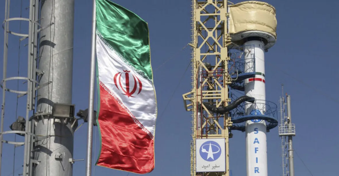 Írán neúspěšně vypustil satelit, na oběžnou dráhu se nedostal