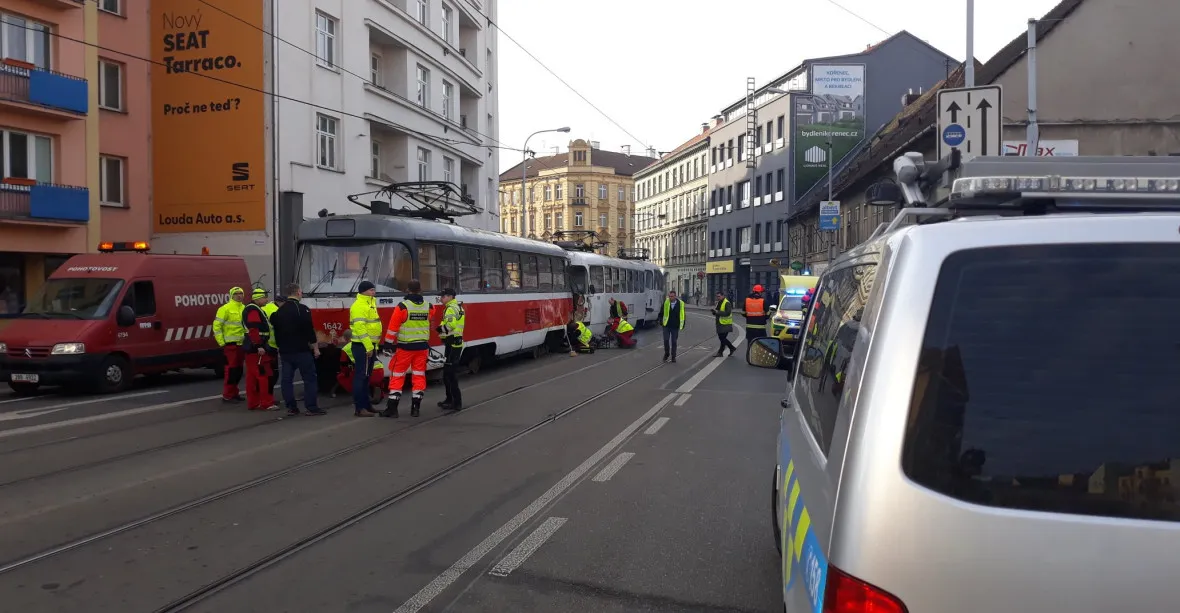VIDEO: V Brně se srazily dvě tramvaje, na místě je několik zraněných