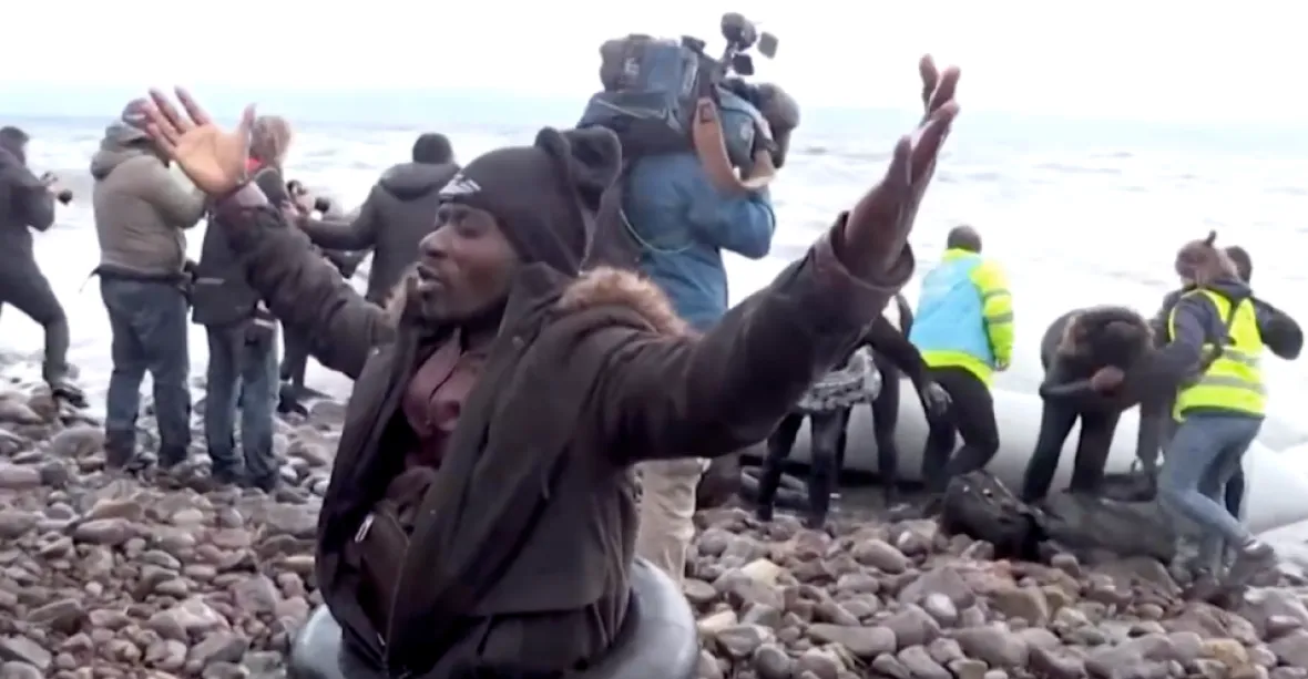 Tlak na hranicích: Řecko zabránilo 24 tisícům migrantů proniknout do země