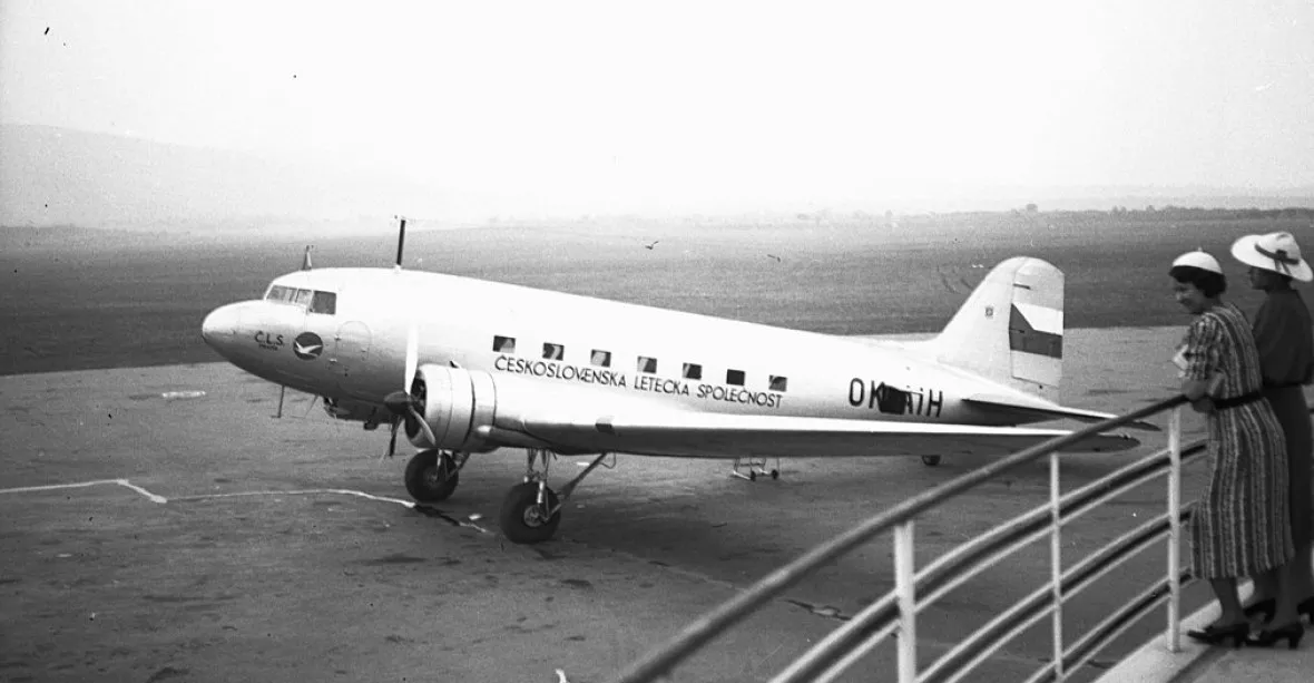 Bývalí letci RAF unesli tři letadla najednou, jejich útěk rozlítil komunisty