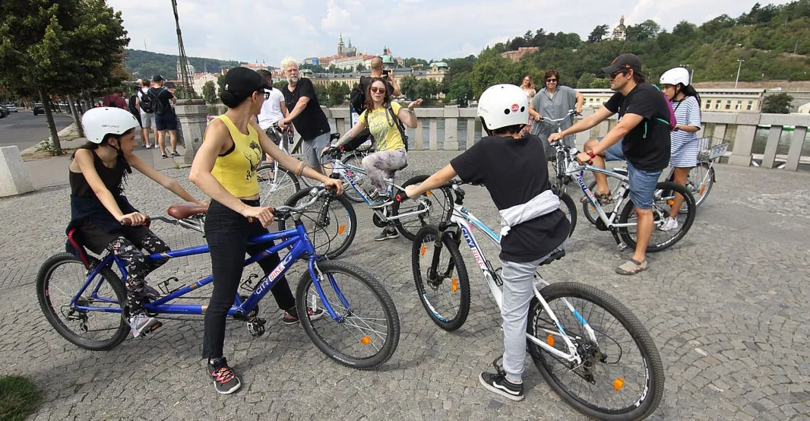 Konec cyklistů v Praze? Zákazu pražského magistrátu si všímají i v zahraničí
