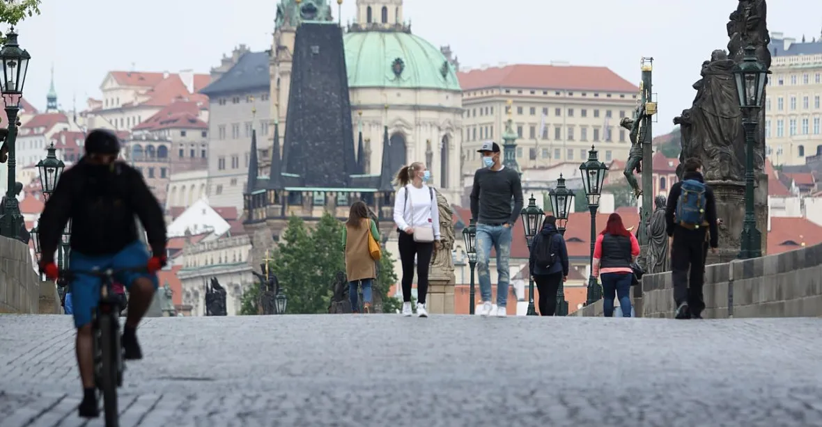 V Praze podali lidé desítky trestních oznámení kvůli nouzovému stavu nebo vládním opatřením