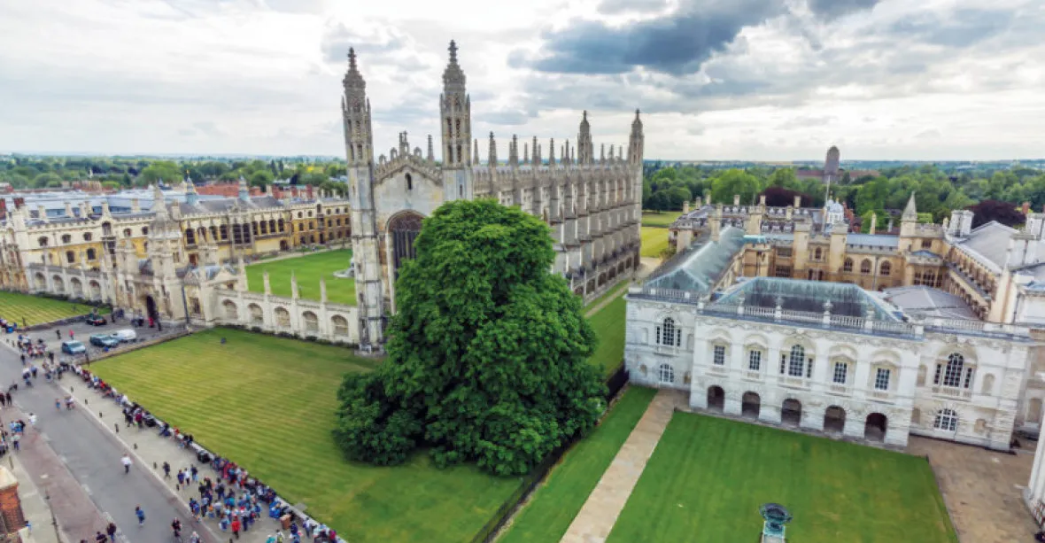Univerzita v Cambridge bude až do roku 2021 vyučovat online. Školné zůstane