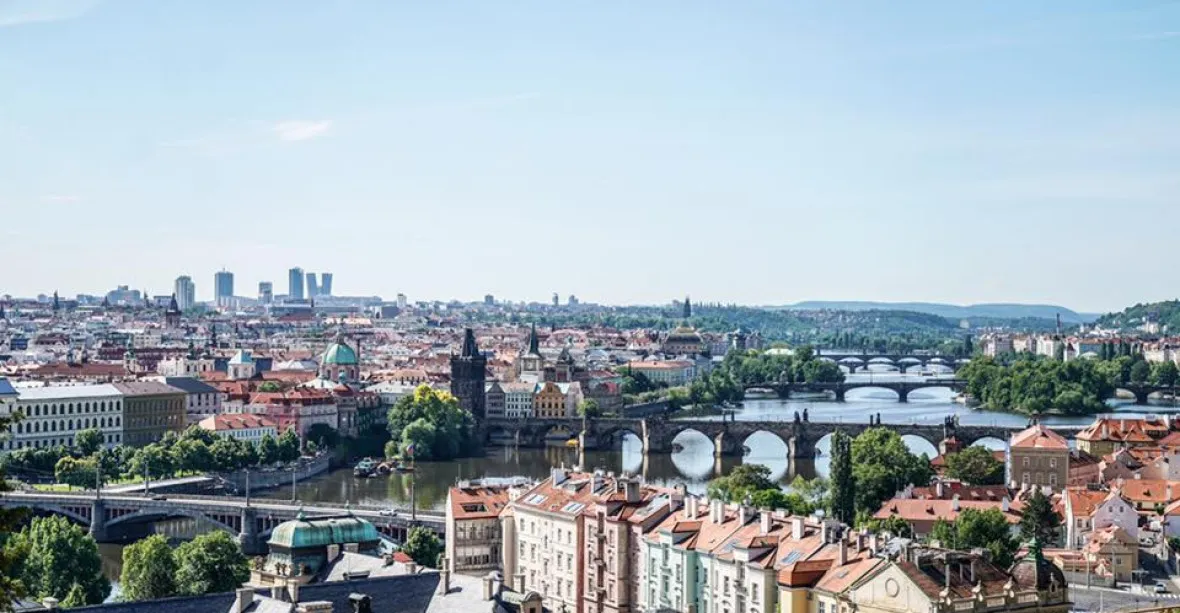 Praha je jedno z nejméně slušných měst Evropy, tvrdí průzkum