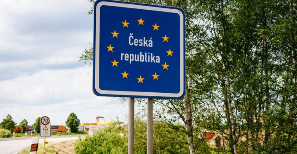 Polsko otevřelo hranice s Českem, testy budou povinné jen ze Slezského vojvodství