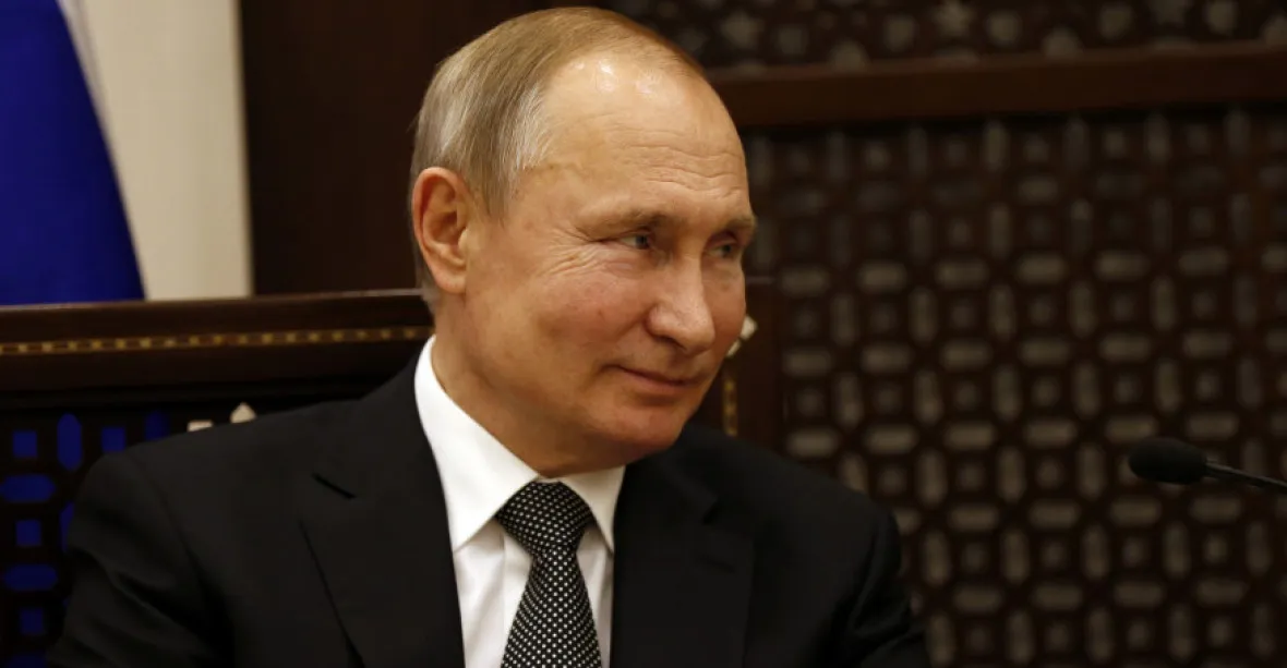 Putinovo referendum vrcholí. Má mu zajistit moc až do roku 2036