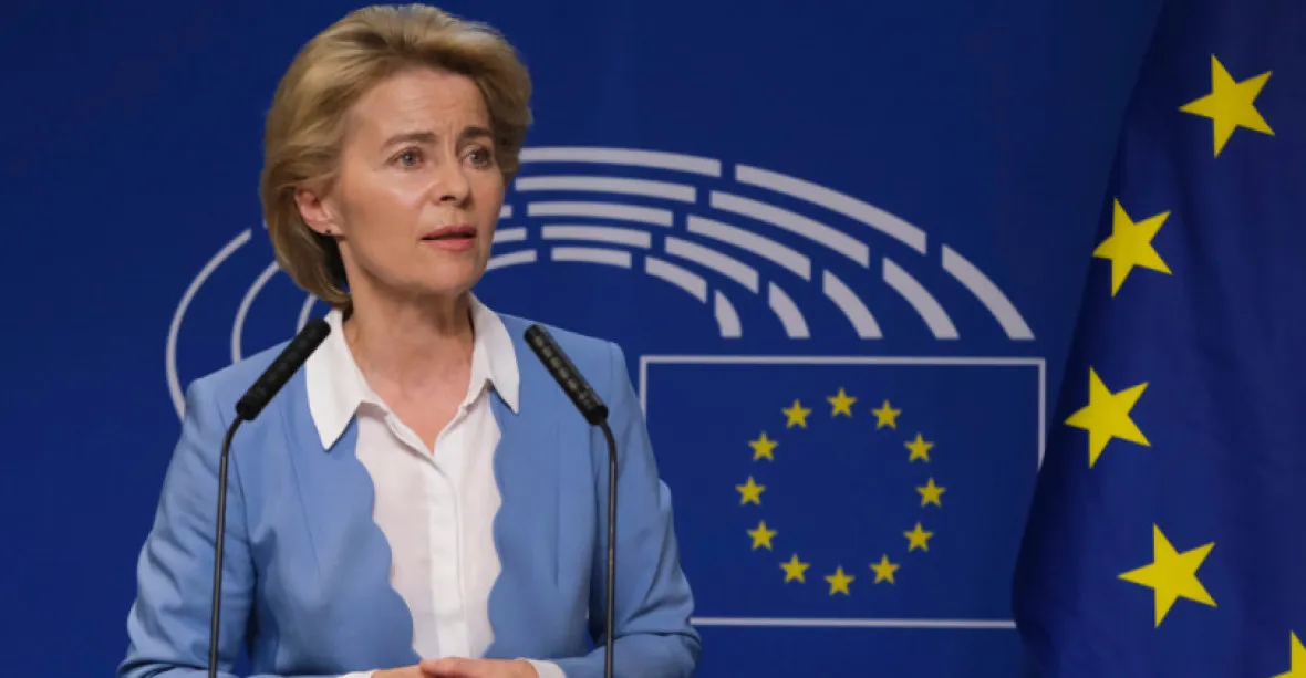 Evropská komise lituje přešlapu své šéfky