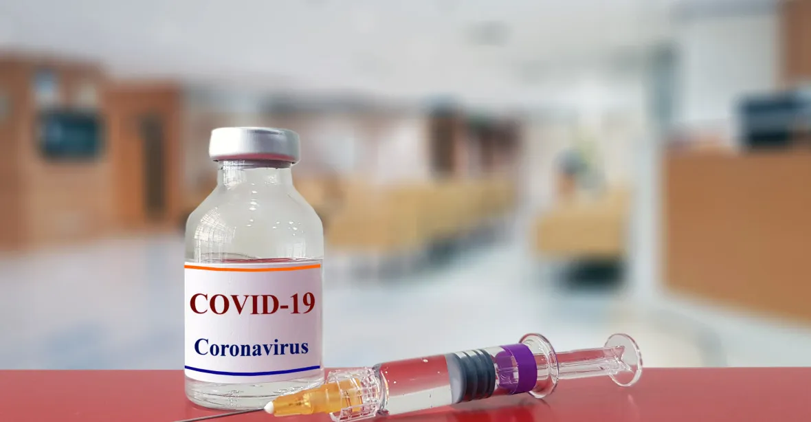 Česko se chystá výrábět vakcínu proti covidu. Lidem nebezpečí nehrozí, ujišťuje Babiš