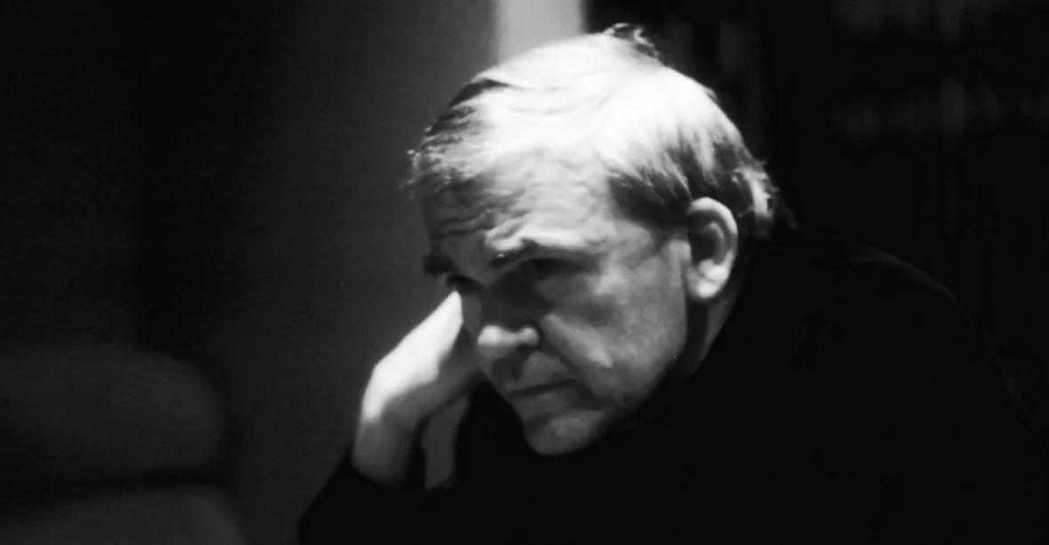 Kundera vydal česky svůj poslední román Slavnost bezvýznamnosti