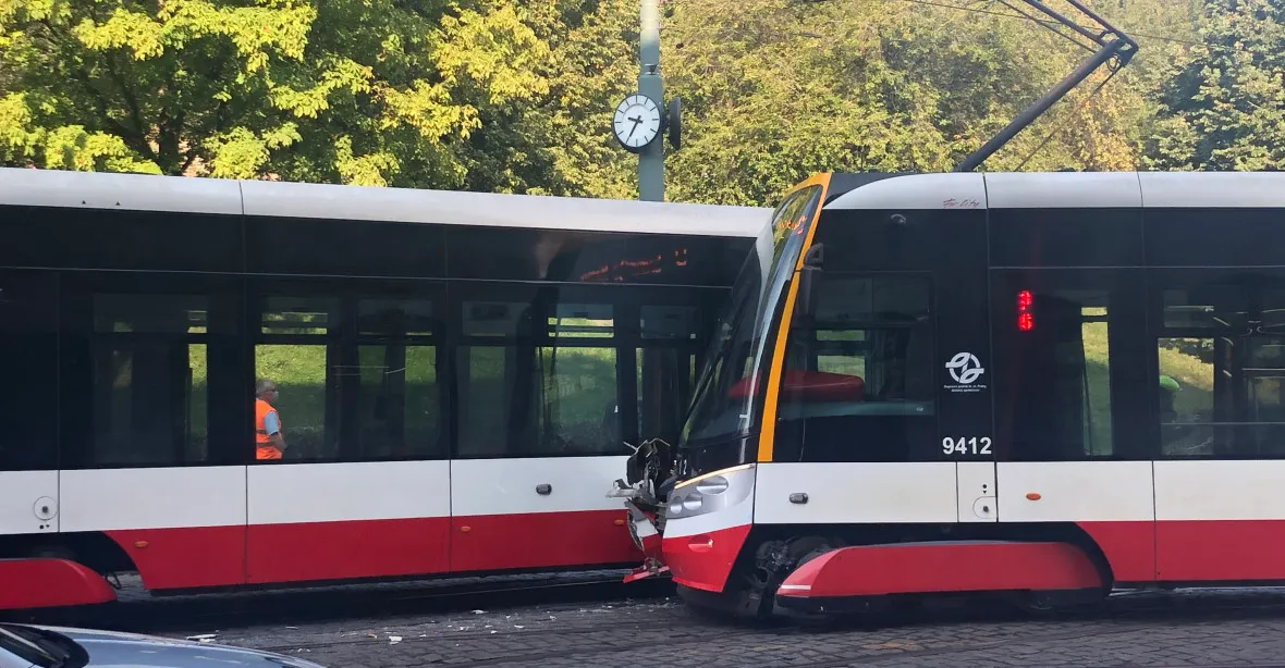 V centru Prahy se srazily tramvaje