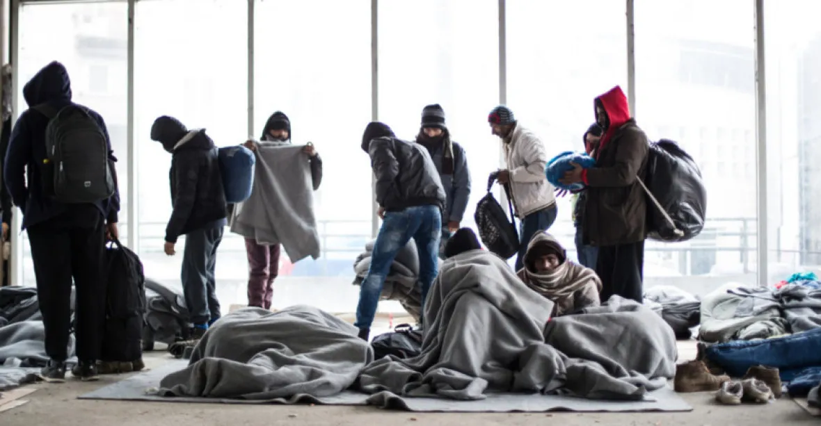 Přehledně: Evropská komise navrhuje i povinné přijímání migrantů
