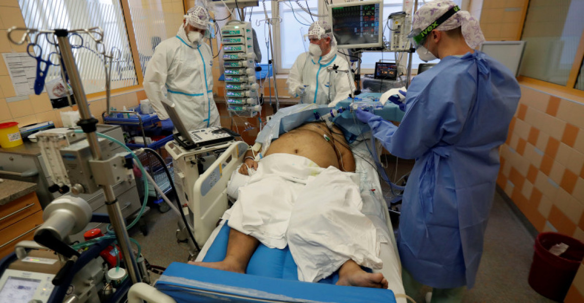 „Zdravotníci jsou vyčerpaní“. Uherskohradišťská nemocnice hledá anesteziology na výpomoc