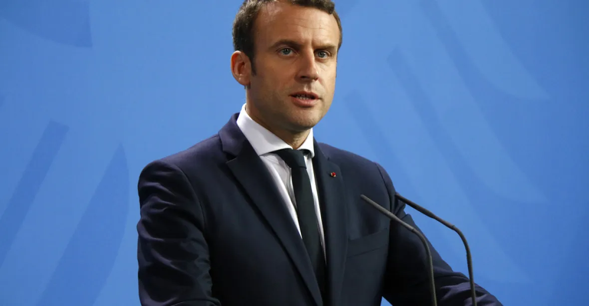 Macron: Rusko a Turecko vytváří v Africe protifrancouzské nálady
