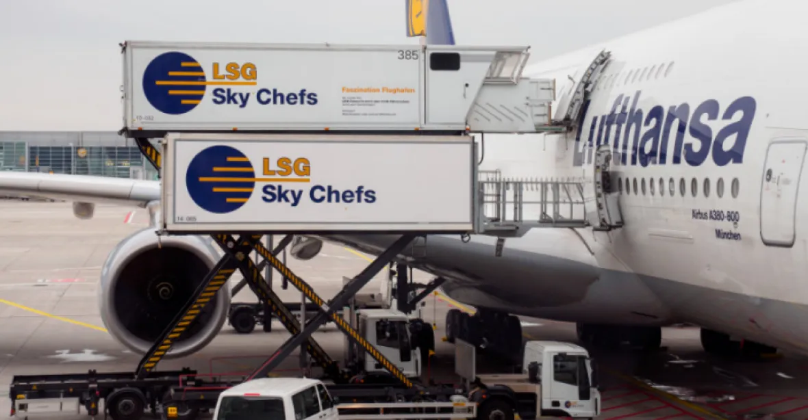 Lufthansa do konce roku kvůli covidu propustí 29 000 lidí