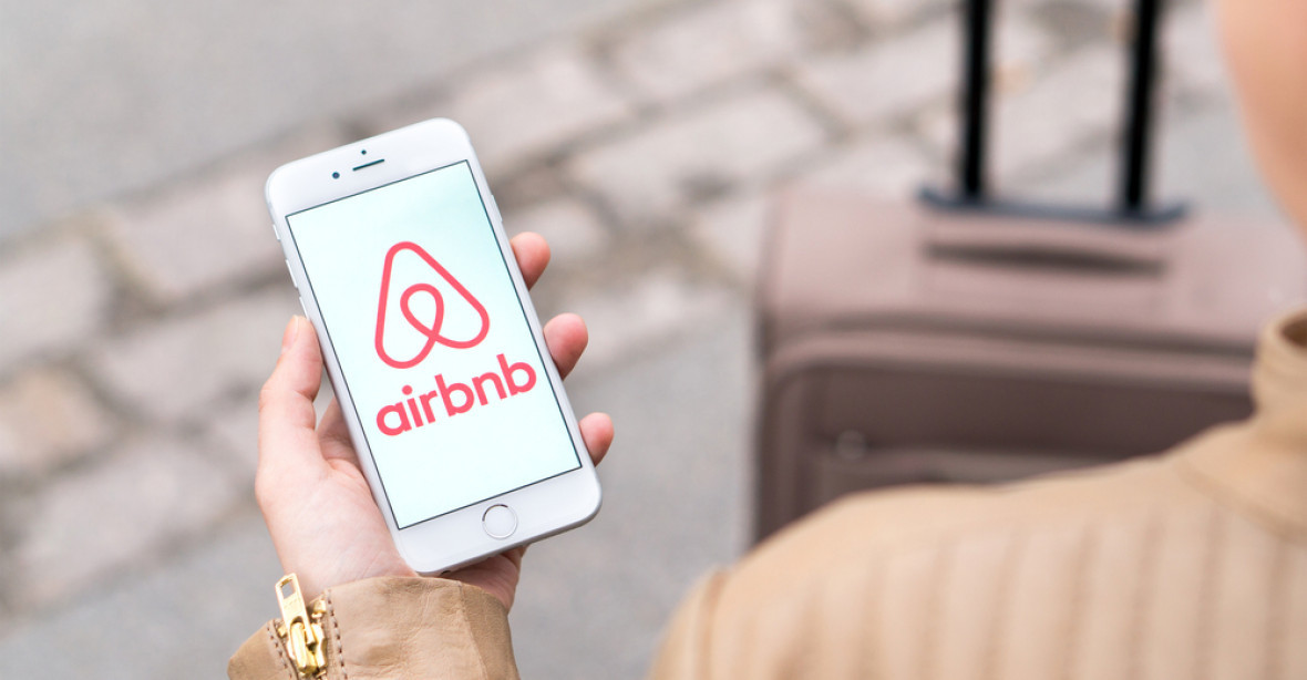 Akcie Airbnb vyšly na trh s dvojnásobnou hodnotou