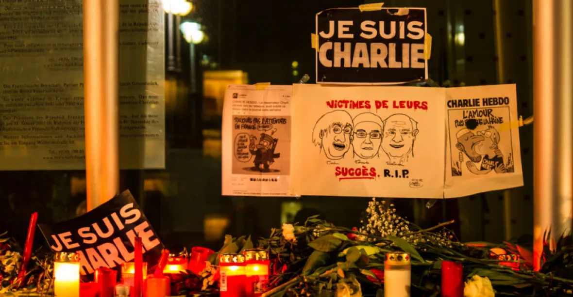 Spolupracovníci atentátníků na redakci Charlie Hebdo dostali 30 let