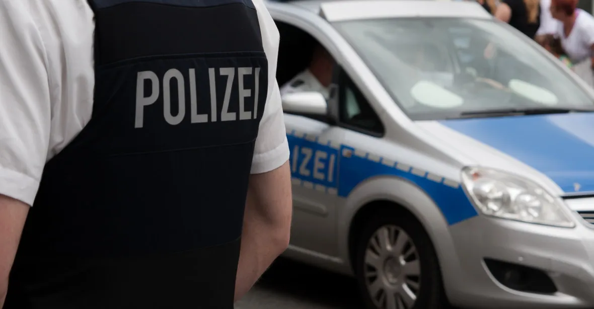 Oddělení vražd vyšetřuje střelbu v Berlíně se čtyřmi vážně raněnými