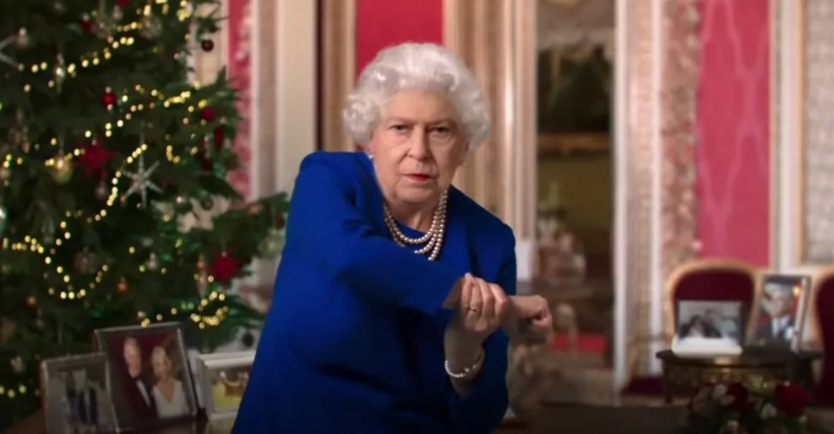 Falešná královna si v televizi stěžovala na přesun Harryho a Meghan do Ameriky