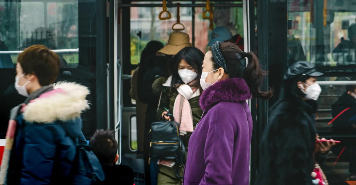 Peking kvůli dvěma novým případům covidu otestuje 800 tisíc lidí