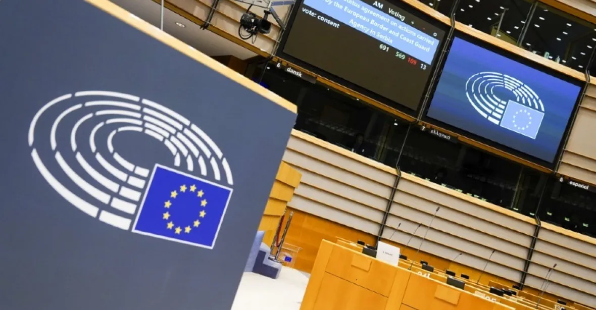 EP: spolutvůrce, rozhodčí a dozor nad unijním rozpočtem