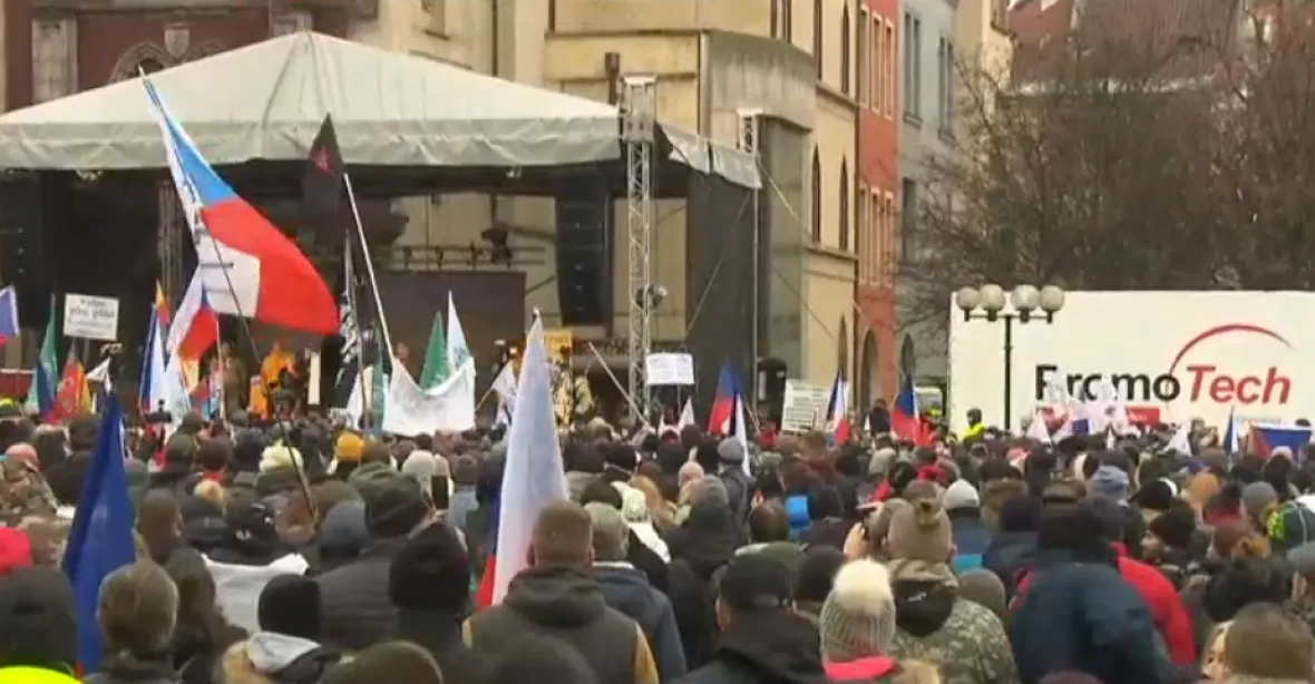 „Stop covid tyranii.“ V Praze se konala demonstrace „za svobodu a zodpovědnost“, vystoupil i Klaus