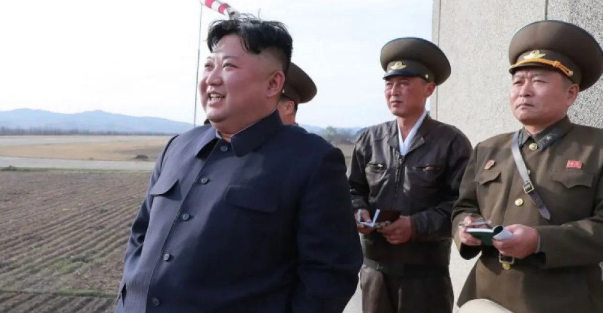 Dědeček, táta a teď syn. Korejská strana práce zvolila Kim Čong-una generálním tajemníkem