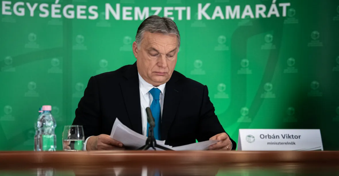 Maďaři už startují postcovidovou ekonomiku: odpuštění daně z příjmů mladým, bezúročné půjčky firmám